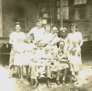 Leonard & Linda Clay and grandchildren 04