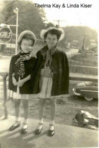 Linda & Thelma Kay Kiser 08